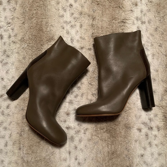 Vince Olive Paige Ankle Boots - Picture 3 of 7